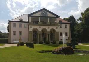 Das Schloss Dätzingen - hier finden die Gemeinderatssitzungen statt